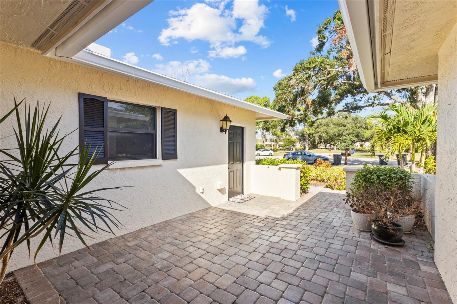 Image 4 of 38 For 7143 Fairway Bend Lane