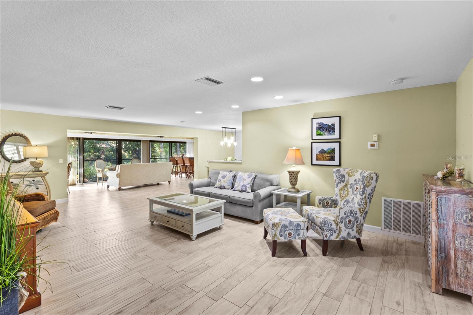 Image 5 of 38 For 7143 Fairway Bend Lane