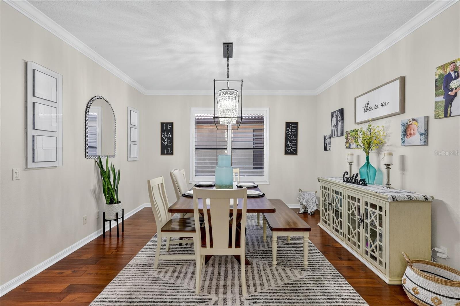 Image 23 of 53 For 145 Silver Falls Drive