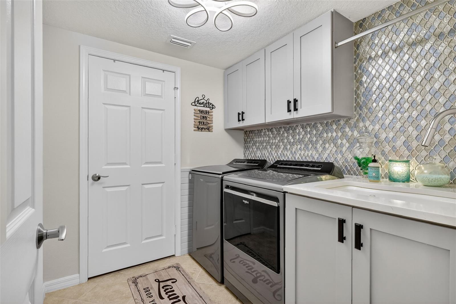 Image 41 of 53 For 145 Silver Falls Drive