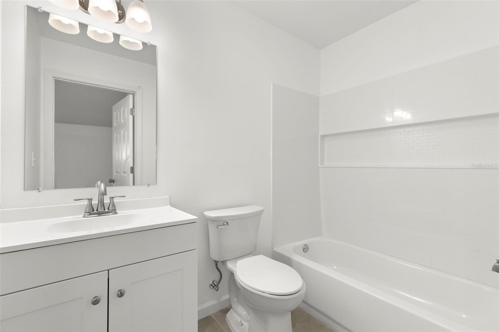 Listing photo id 10 for 3723 Temple Street
