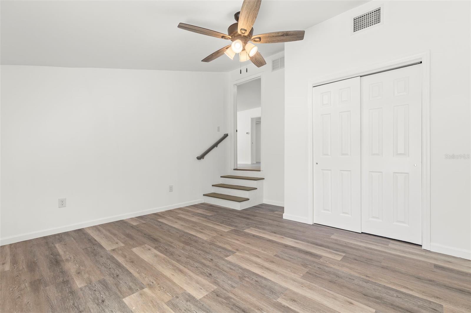 Listing photo id 21 for 3723 Temple Street