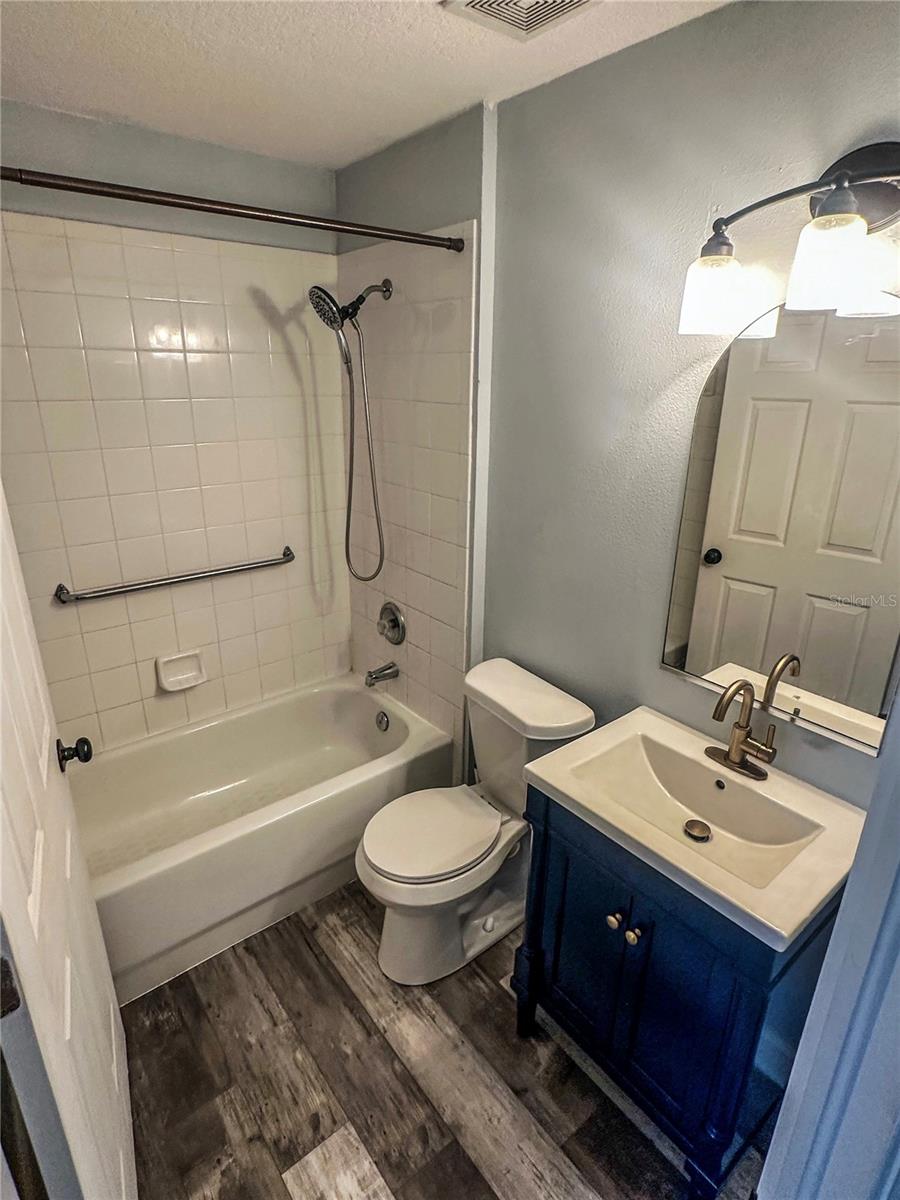 Image 19 of 27 For 8434 Hawbuck Street