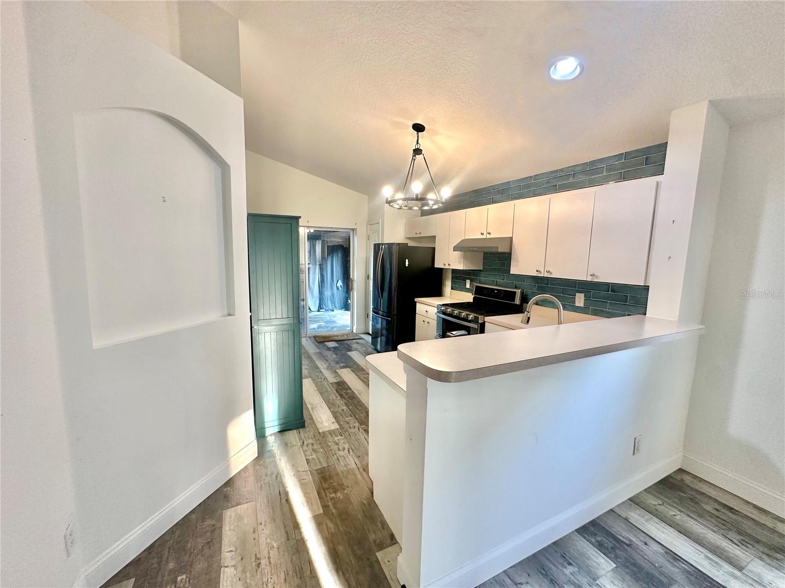 Image 8 of 27 For 8434 Hawbuck Street