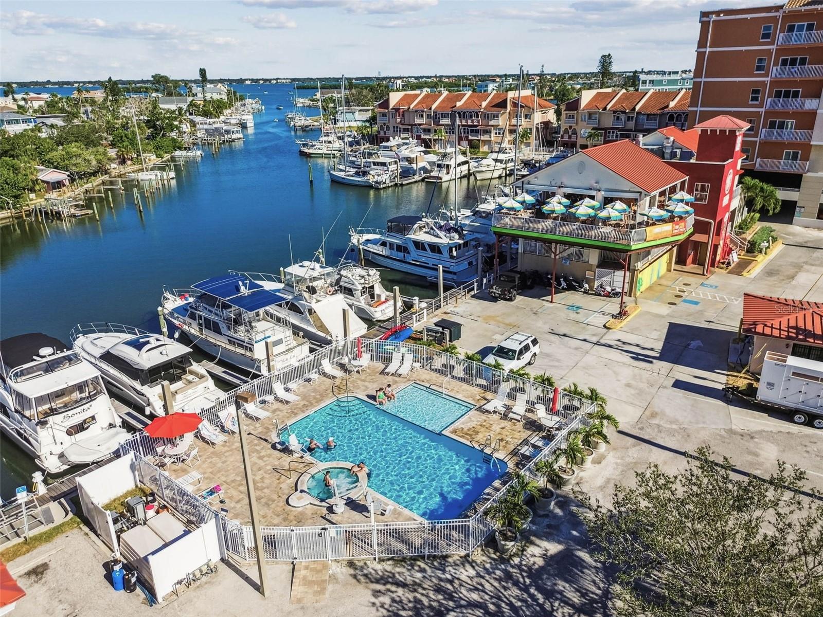 Image 30 of 32 For 13235 Gulf Boulevard 407