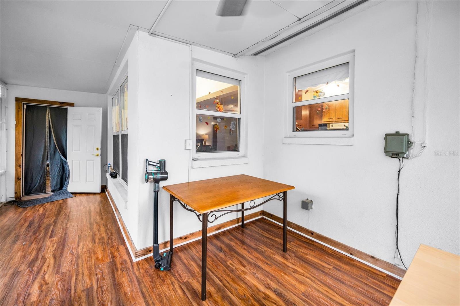 Image 22 of 26 For 1479 Evergreen Avenue