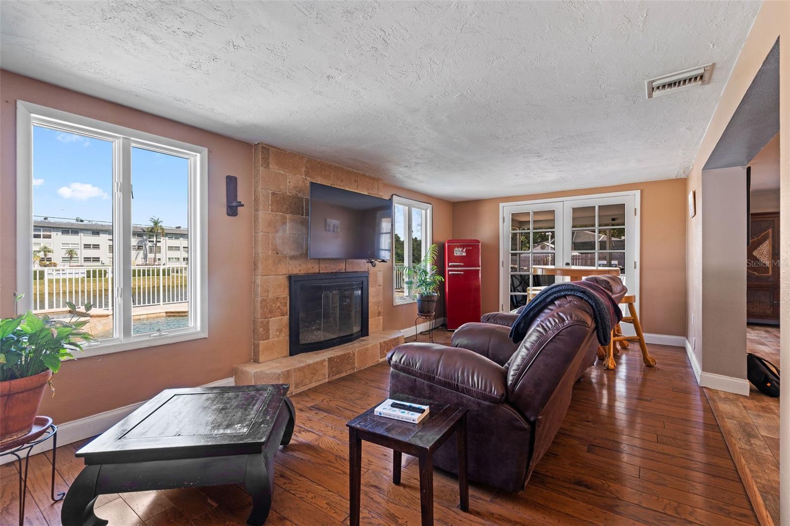 Image 21 of 33 For 2020 Coronet Lane