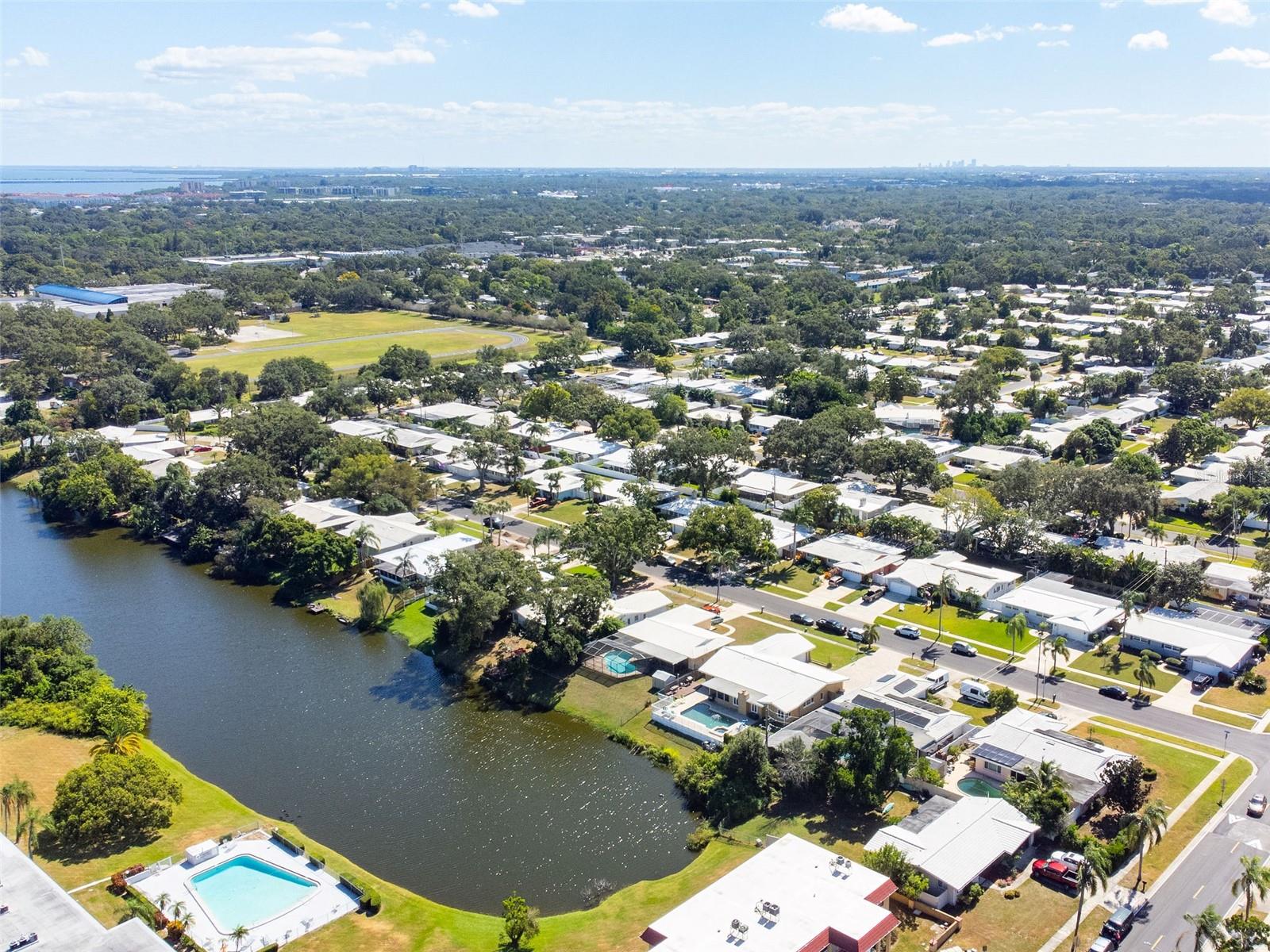 Image 31 of 33 For 2020 Coronet Lane