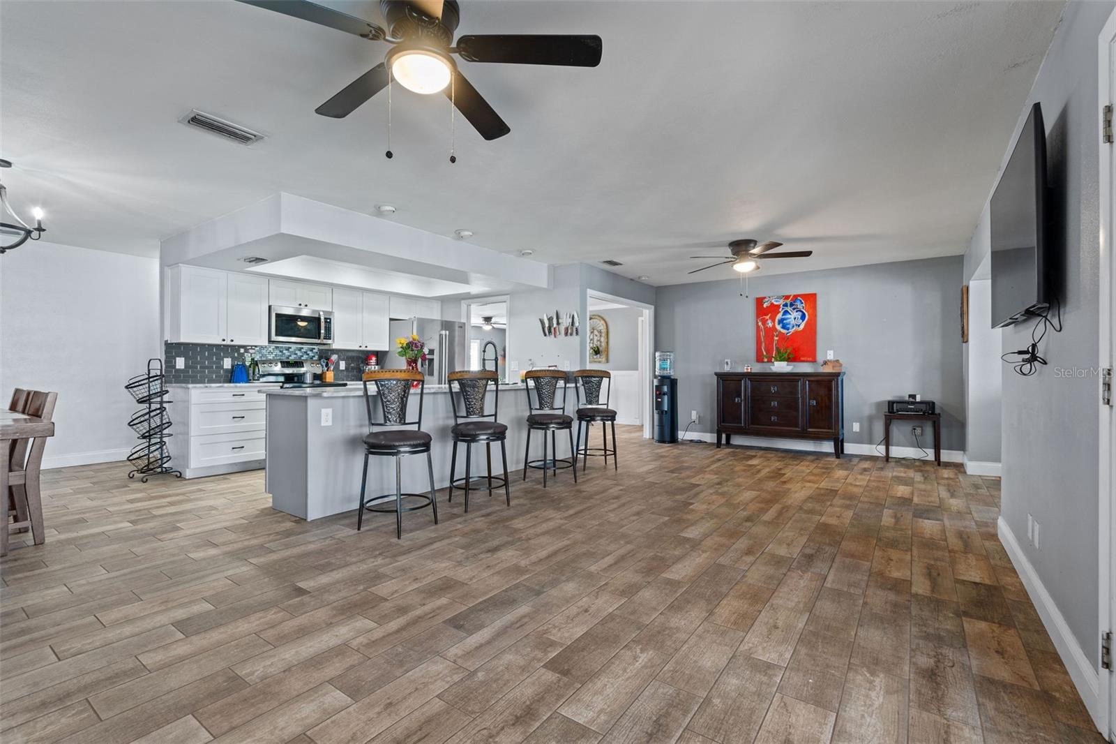 Image 9 of 33 For 2020 Coronet Lane