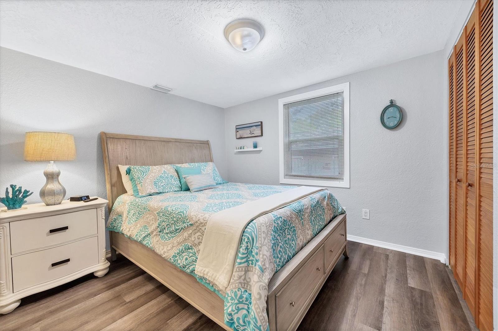 Image 21 of 32 For 900 Beverly Avenue