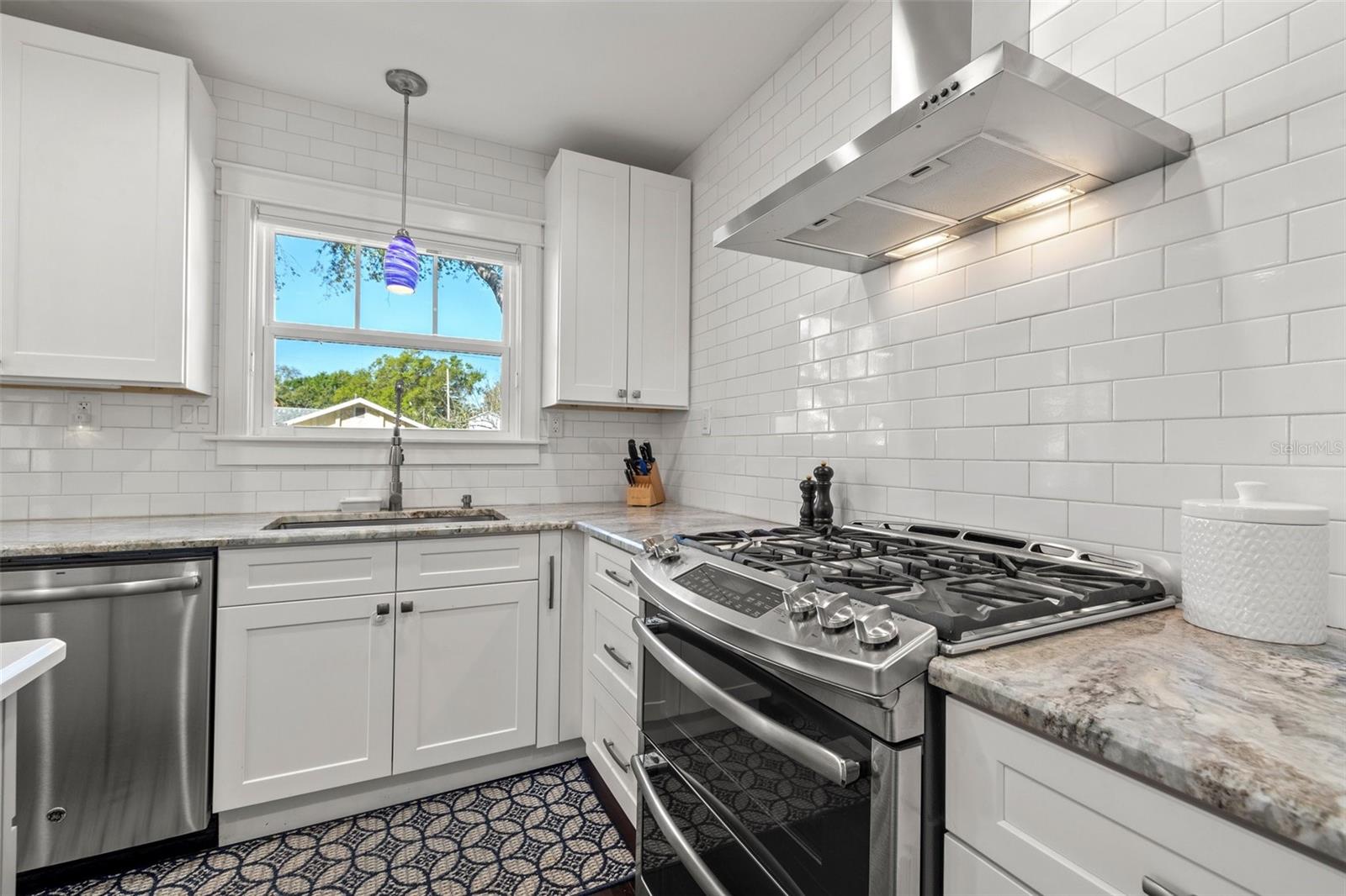 Image 14 of 54 For 1205 13th Street N