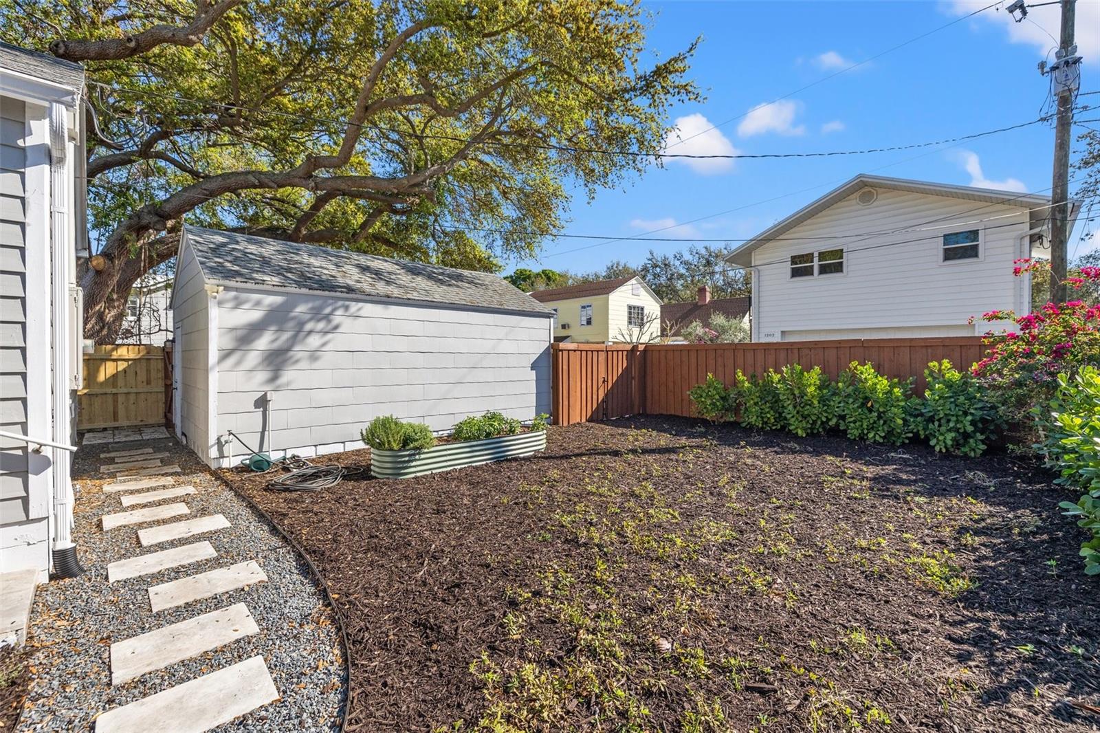 Image 47 of 54 For 1205 13th Street N