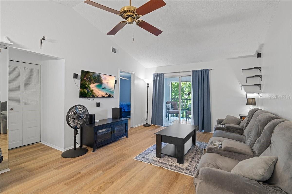 Image 14 of 65 For 5265 Bay Drive 622