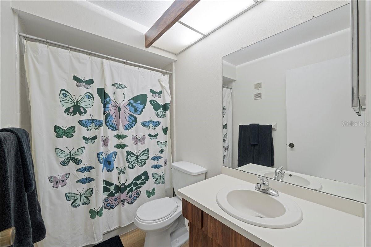 Image 30 of 65 For 5265 Bay Drive 622