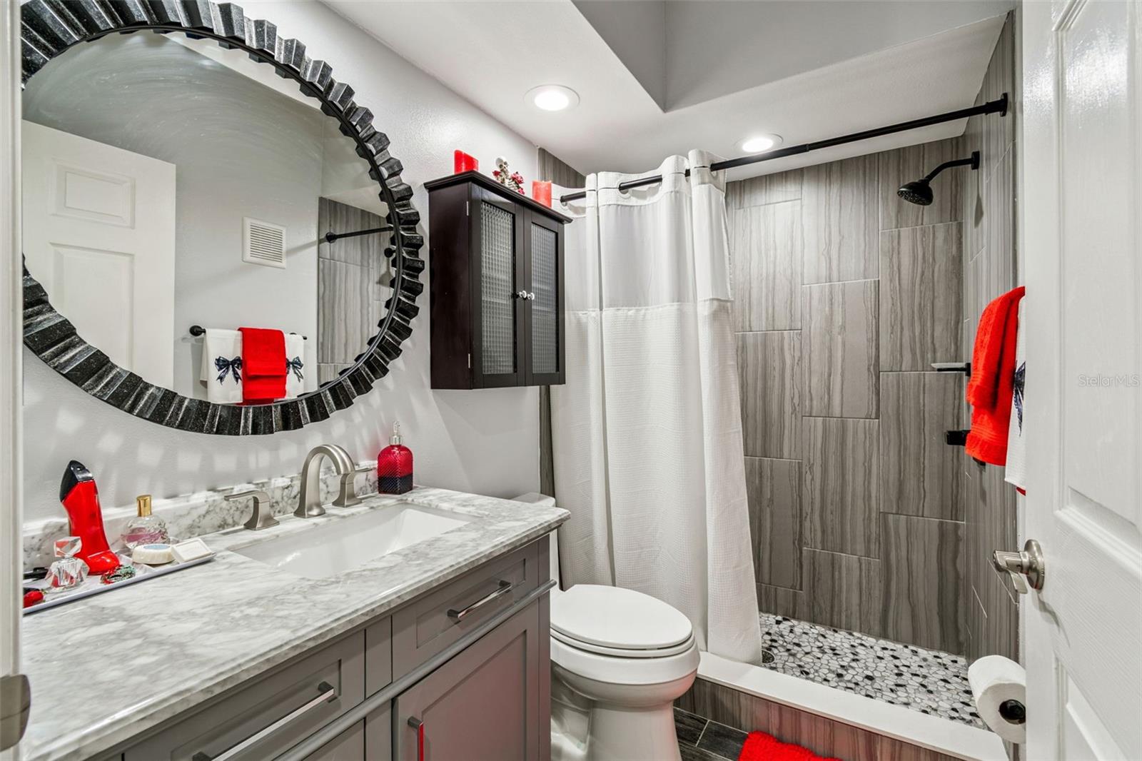 Image 35 of 90 For 11320 Harbor Way 1720