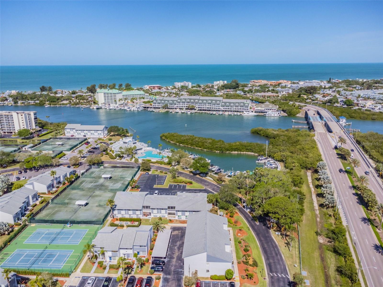 Image 82 of 90 For 11320 Harbor Way 1720