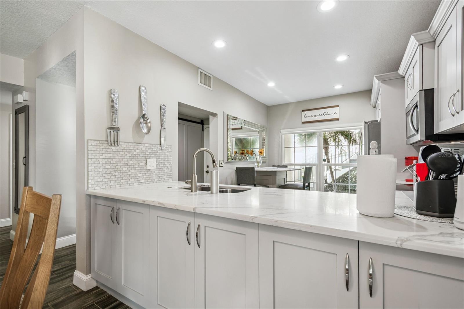 Image 9 of 90 For 11320 Harbor Way 1720