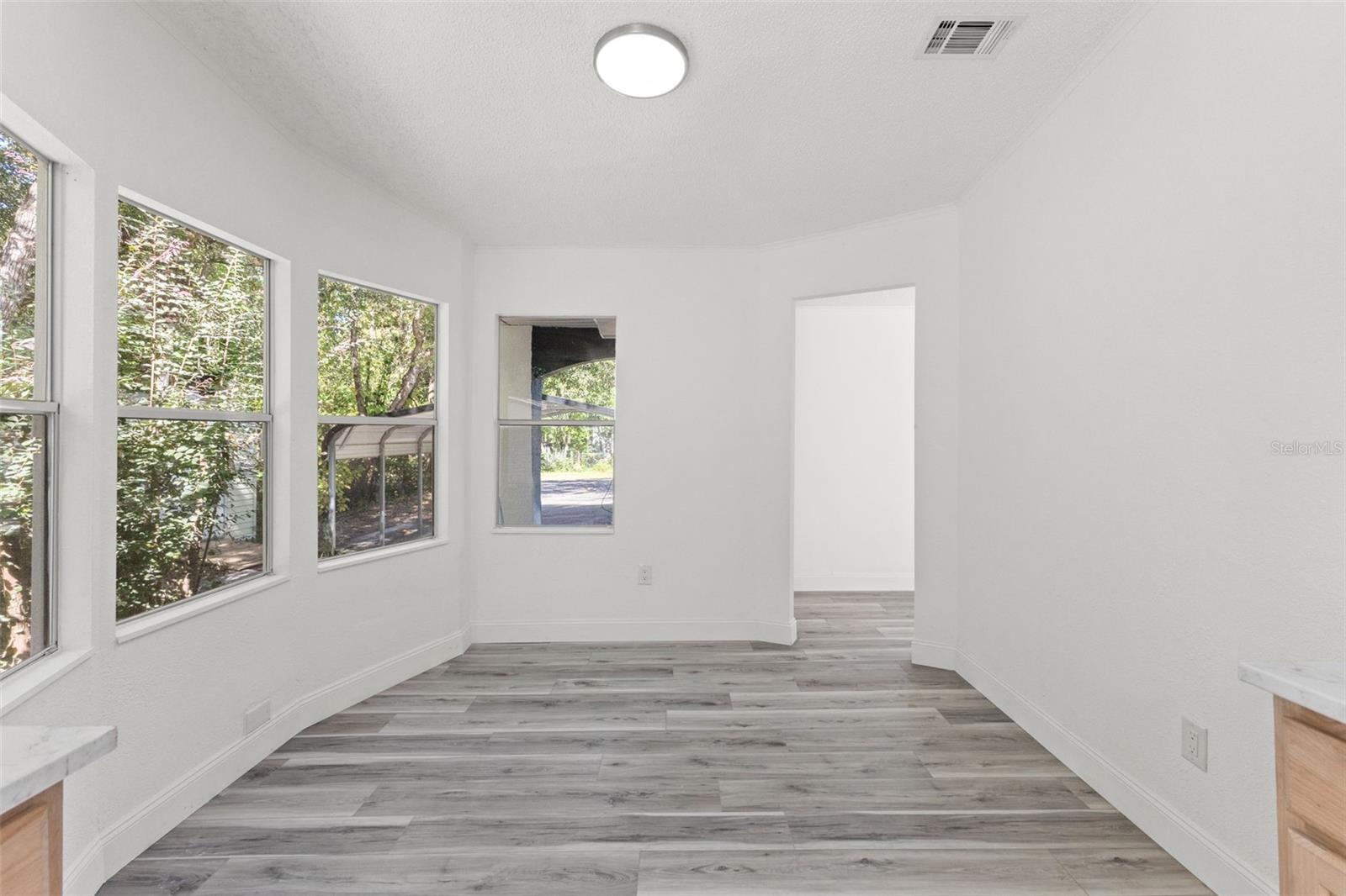 Image 10 of 47 For 6718 Pershing Drive