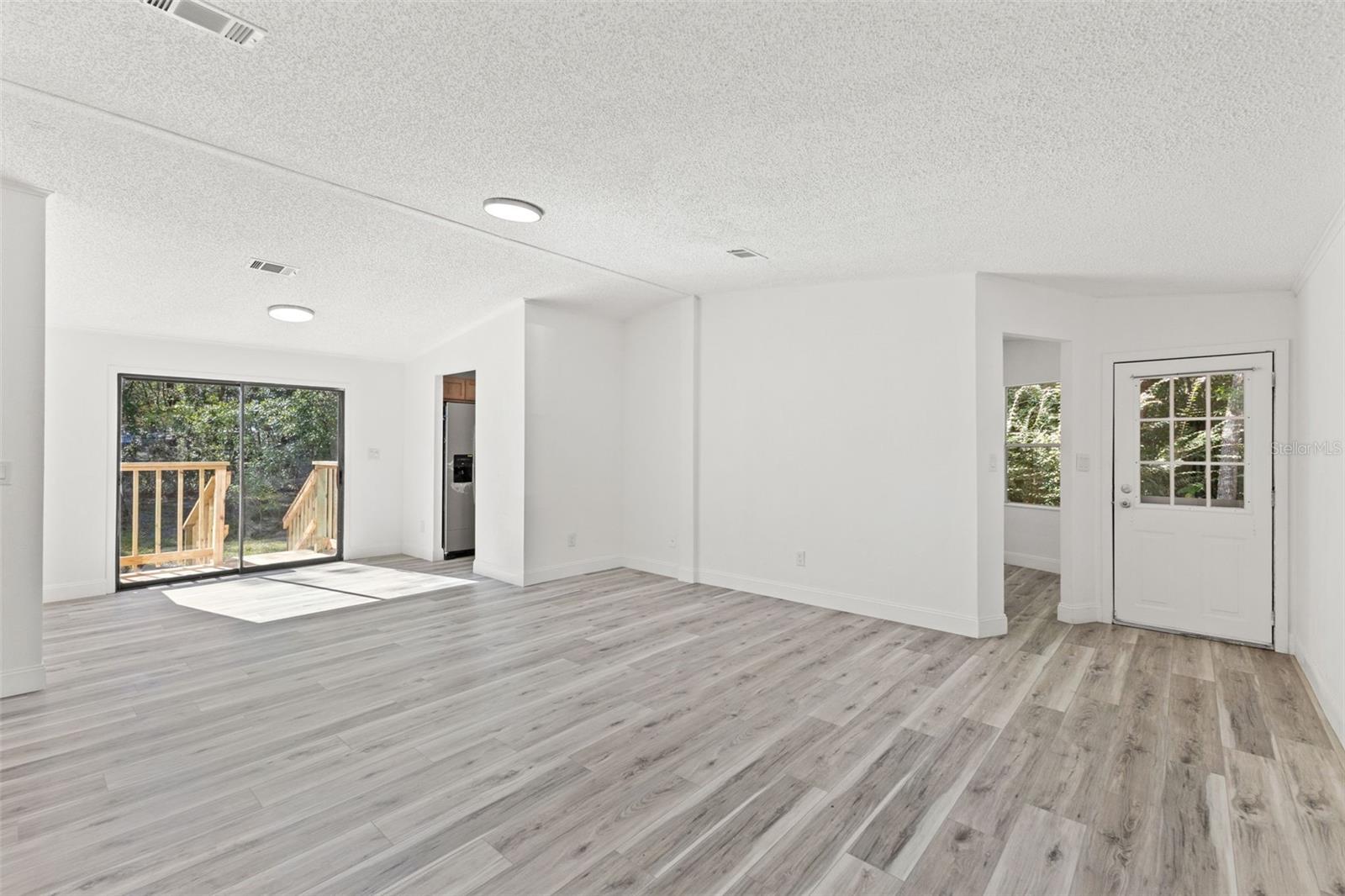 Image 15 of 47 For 6718 Pershing Drive