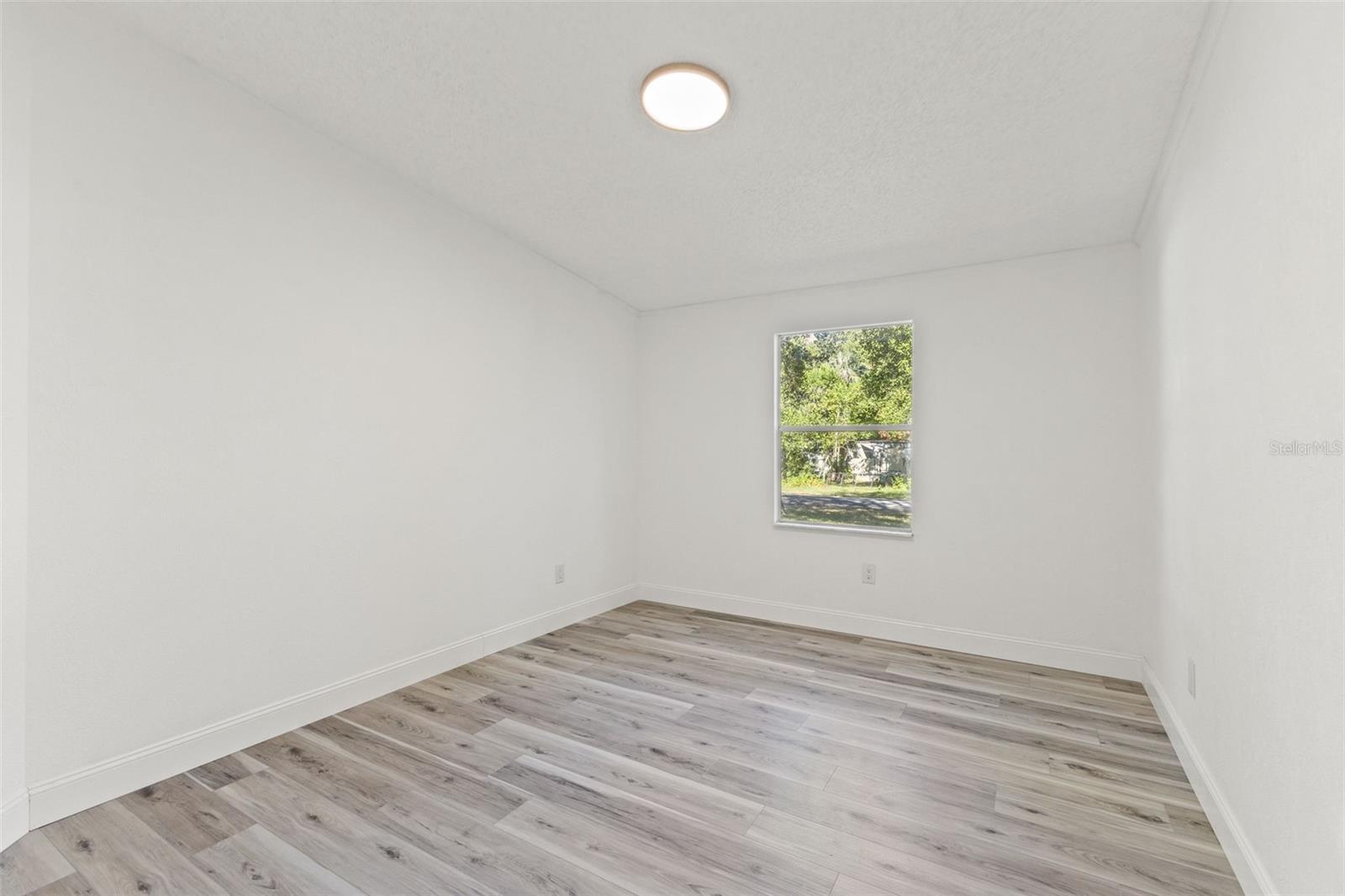 Image 30 of 47 For 6718 Pershing Drive