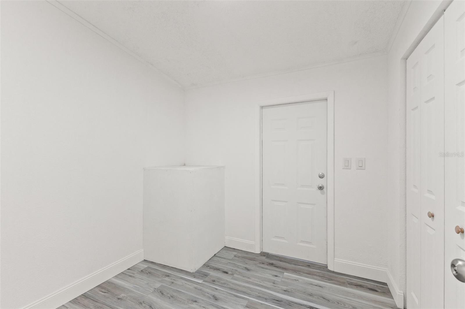 Image 31 of 47 For 6718 Pershing Drive