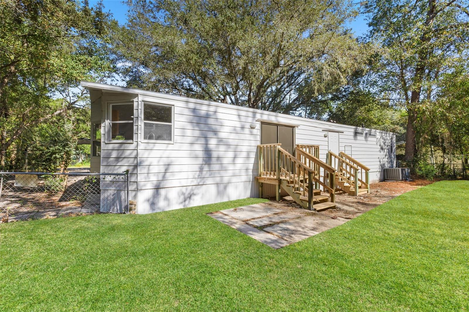 Image 33 of 47 For 6718 Pershing Drive