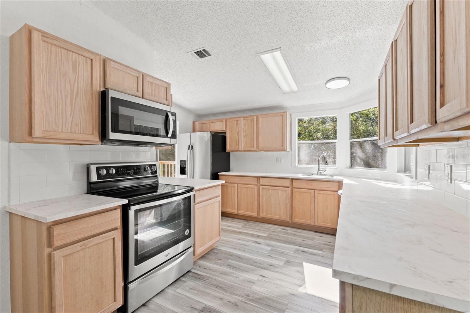 Image 9 of 47 For 6718 Pershing Drive