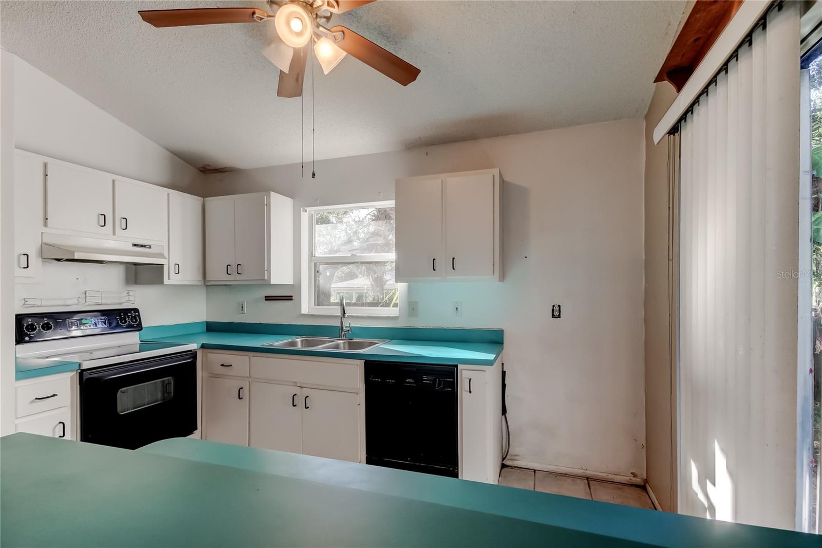 Image 10 of 34 For 2908 Williamsburg Street