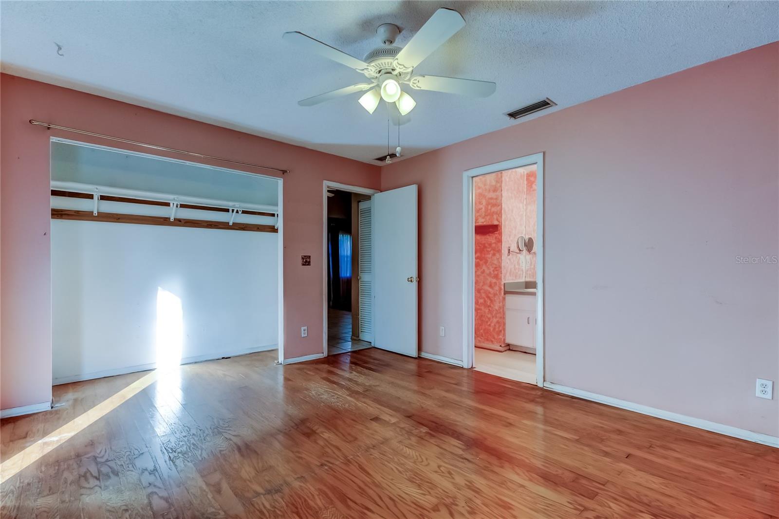 Image 13 of 34 For 2908 Williamsburg Street