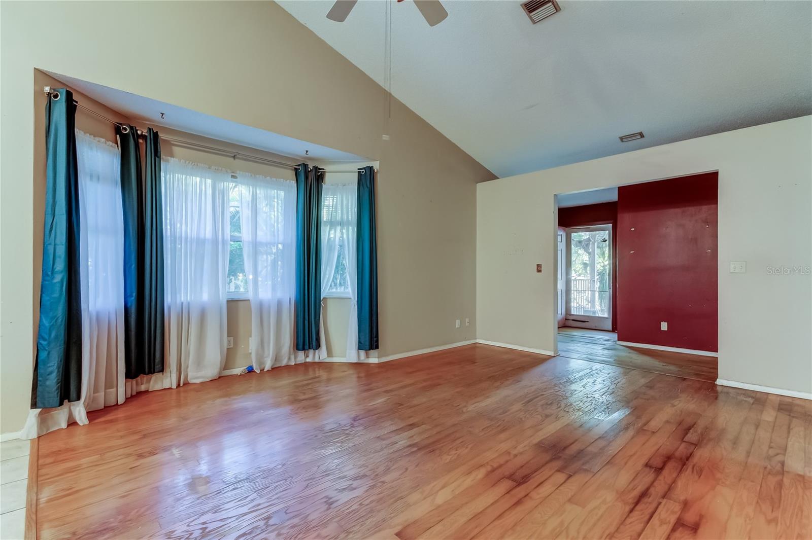 Image 5 of 34 For 2908 Williamsburg Street