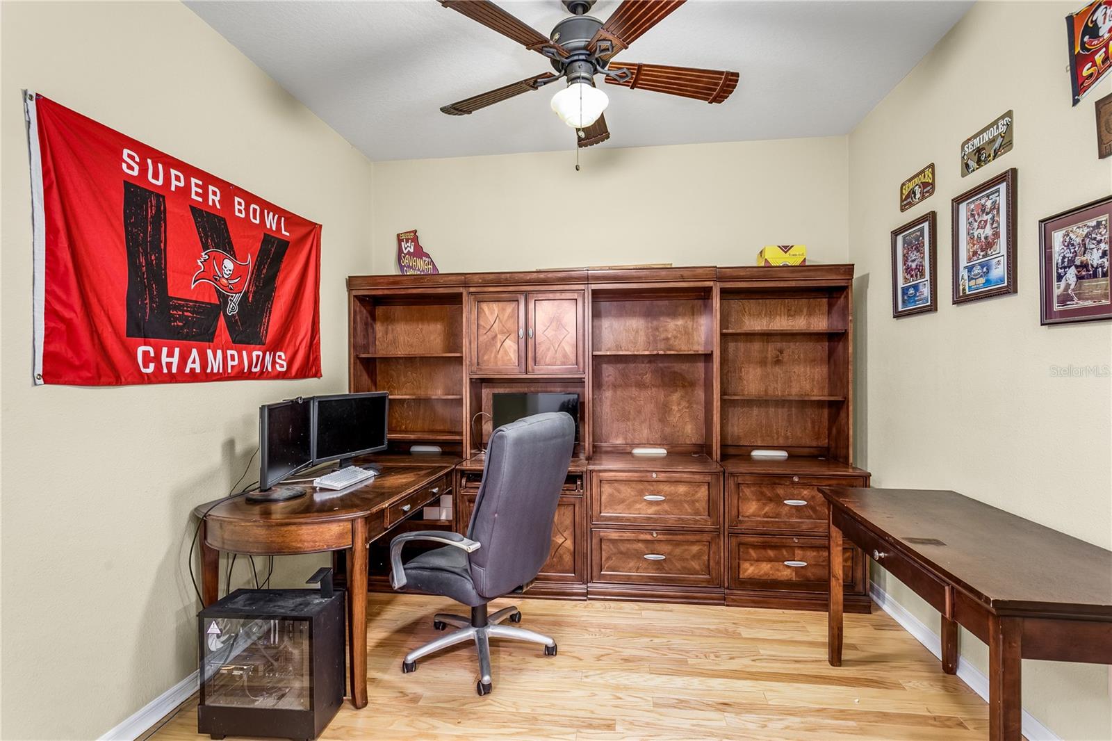 Image 18 of 35 For 22454 Weeks Boulevard