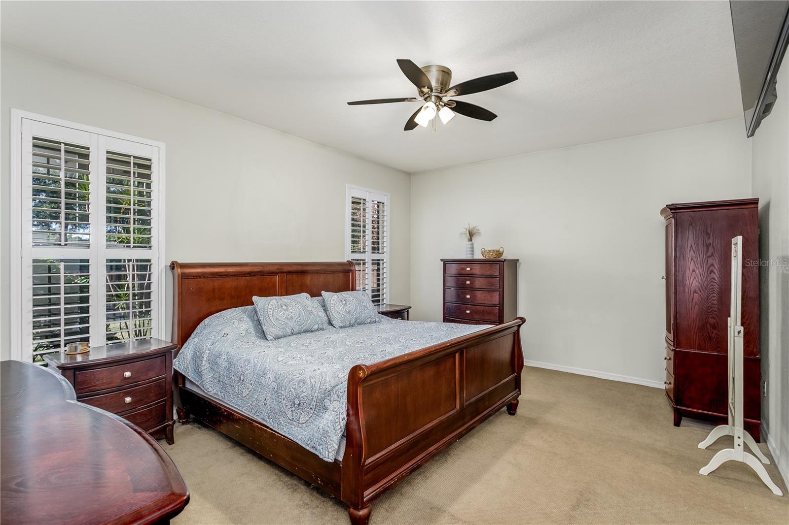 Image 6 of 35 For 22454 Weeks Boulevard