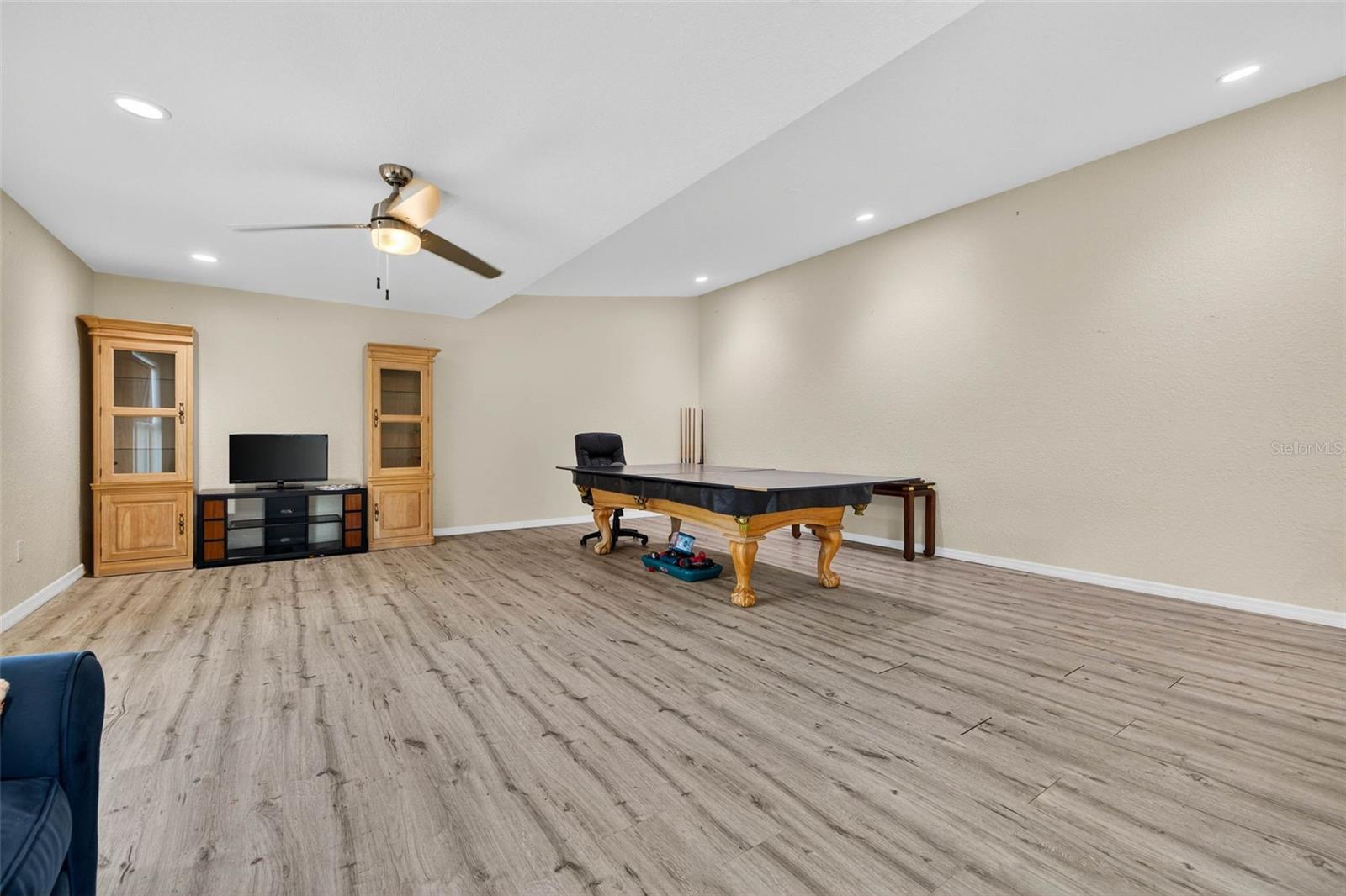 Listing photo id 14 for 783 Placido Way Ne