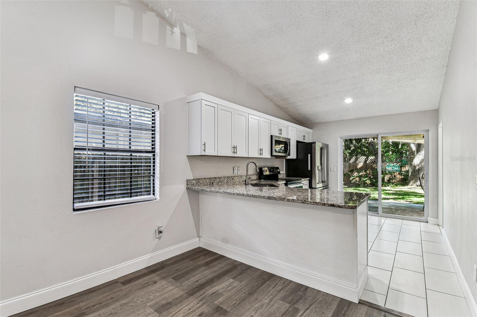 Image 11 of 26 For 6114 Elkins Avenue