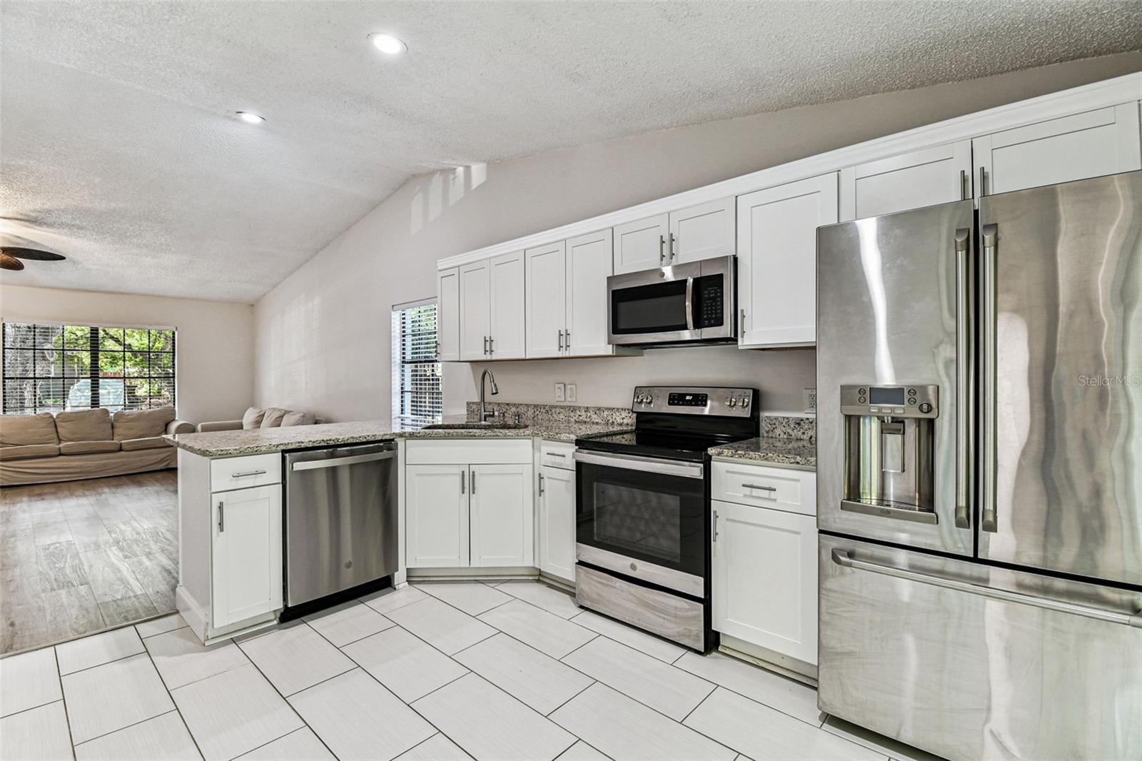 Image 13 of 26 For 6114 Elkins Avenue