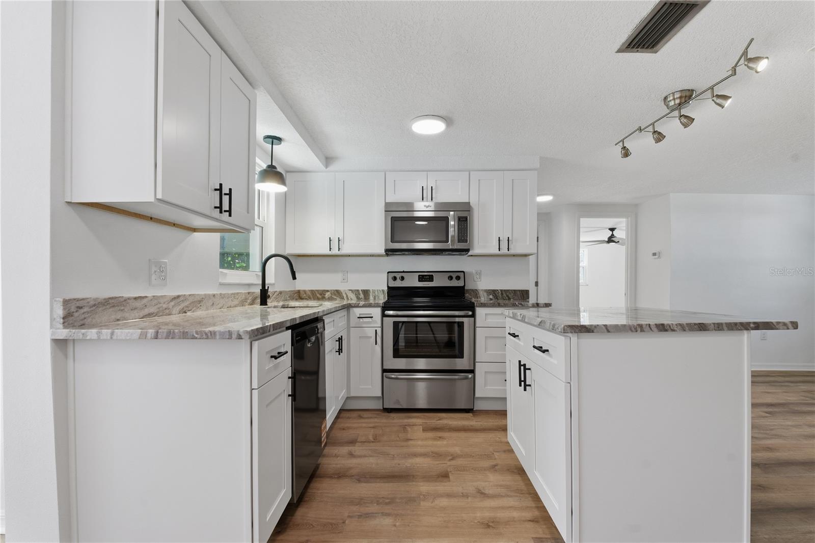Image 13 of 41 For 4602 Ontario Drive