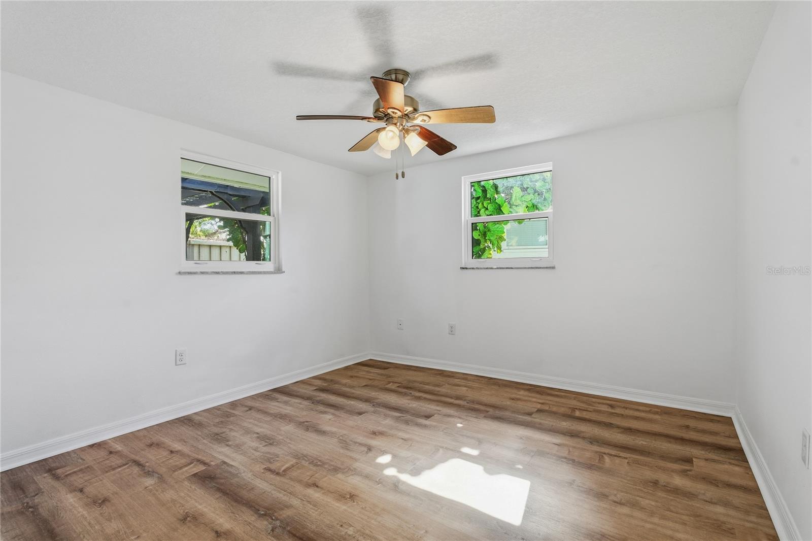 Image 18 of 41 For 4602 Ontario Drive