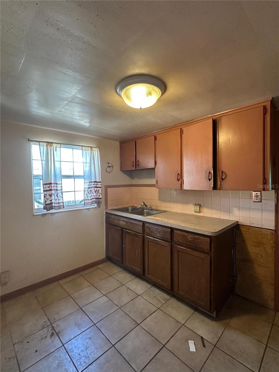 Image 5 of 22 For 3835 7th Street S