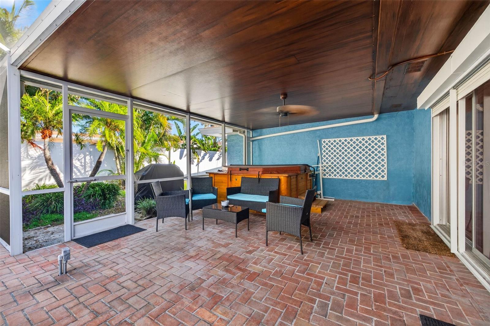 Image 17 of 22 For 11275 Apache Place