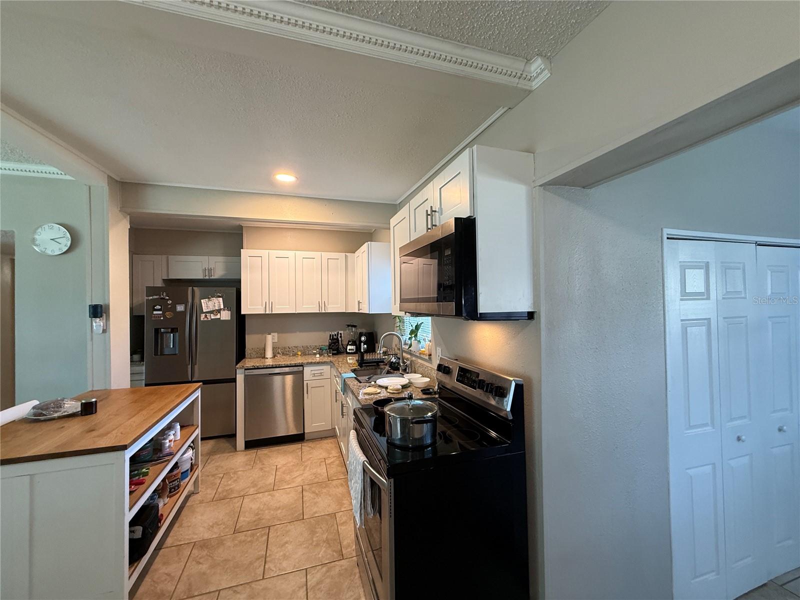 Image 11 of 33 For 1604 Crystal Court E