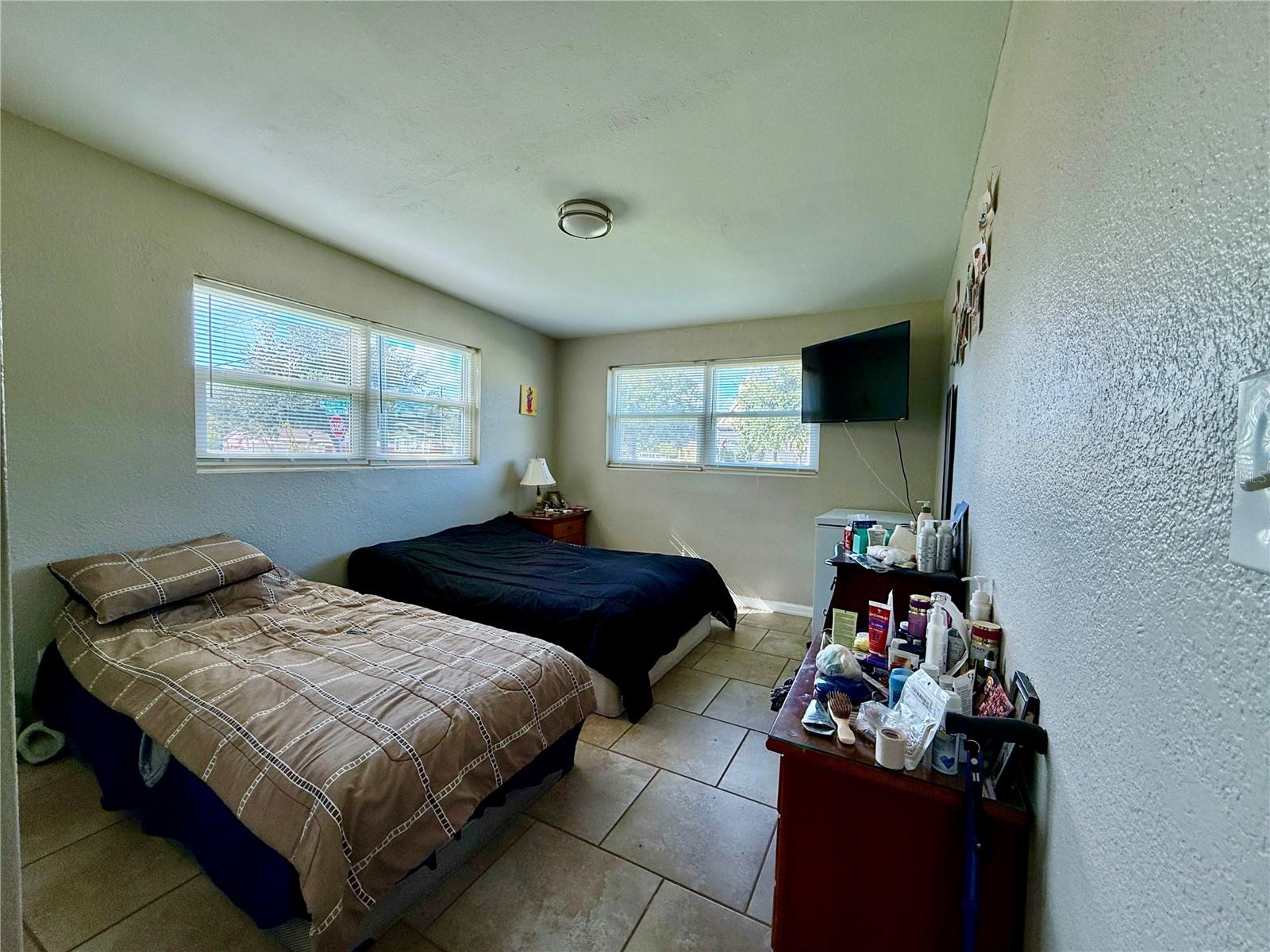 Image 21 of 33 For 1604 Crystal Court E