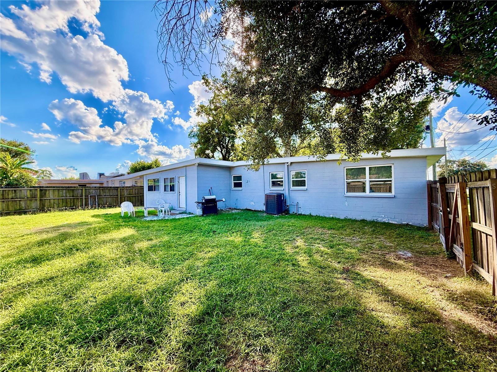 Image 31 of 33 For 1604 Crystal Court E