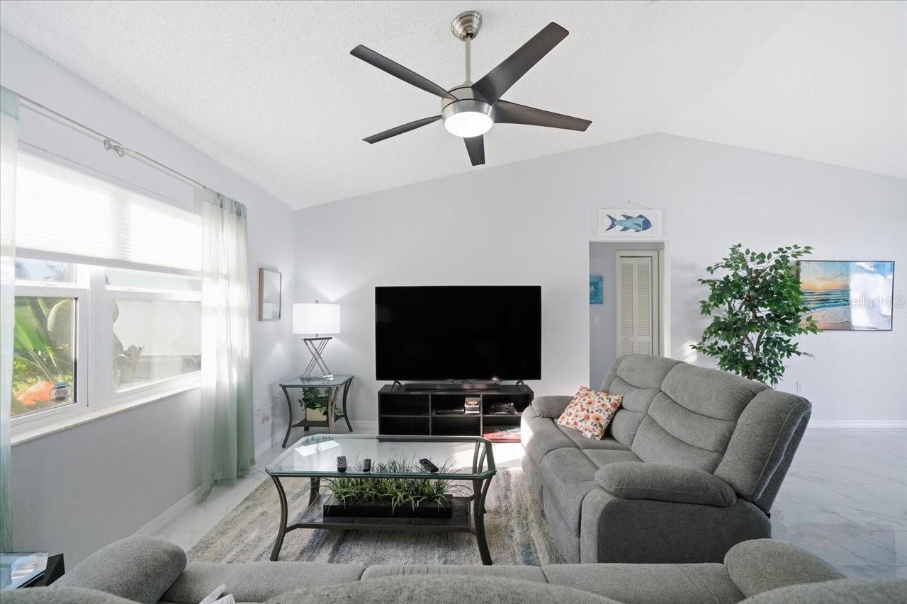 Image 13 of 42 For 7330 Ashmore Drive