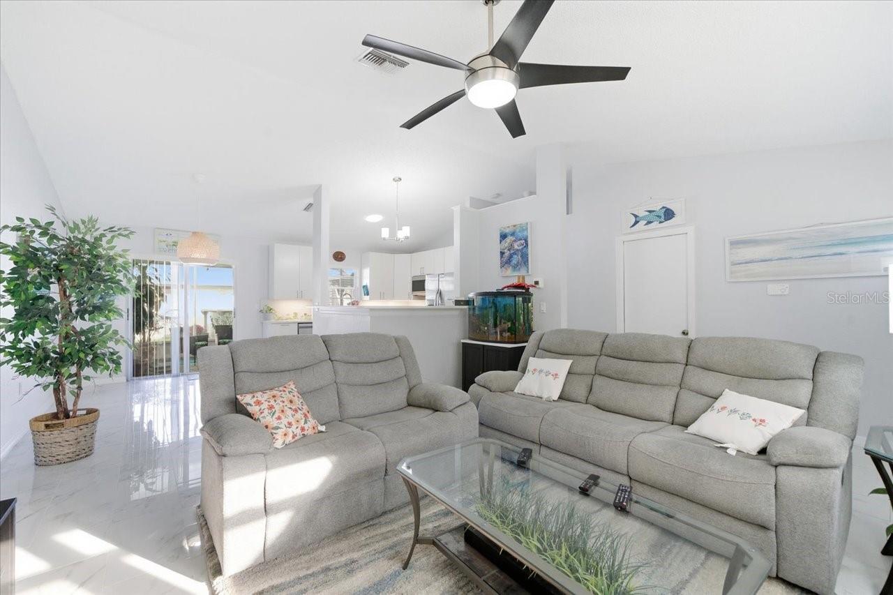 Image 14 of 42 For 7330 Ashmore Drive