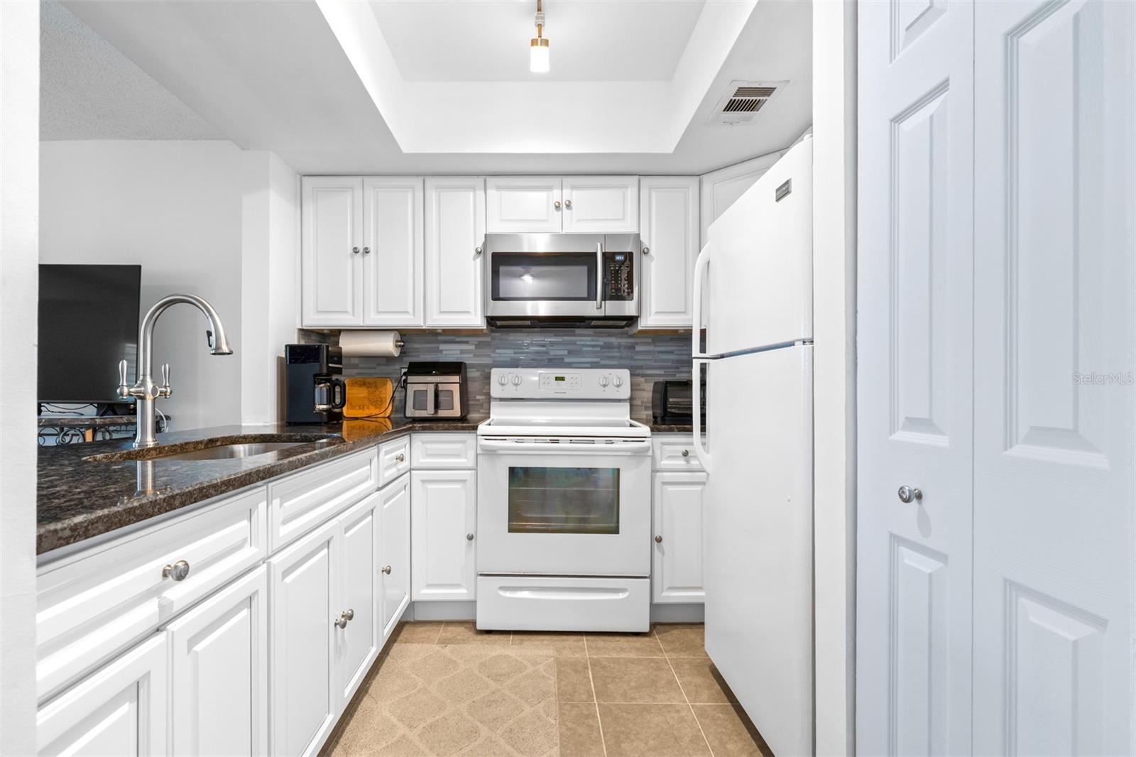 Image 13 of 33 For 1250 Pinellas Avenue 711