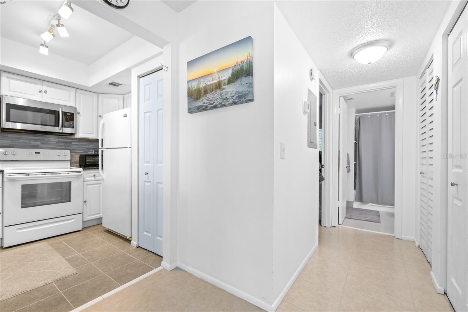 Image 15 of 33 For 1250 Pinellas Avenue 711