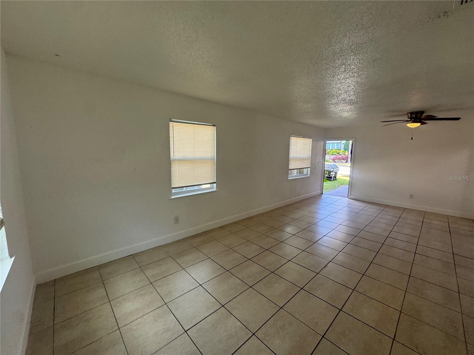 Image 7 of 13 For 6619 West Shore Boulevard B