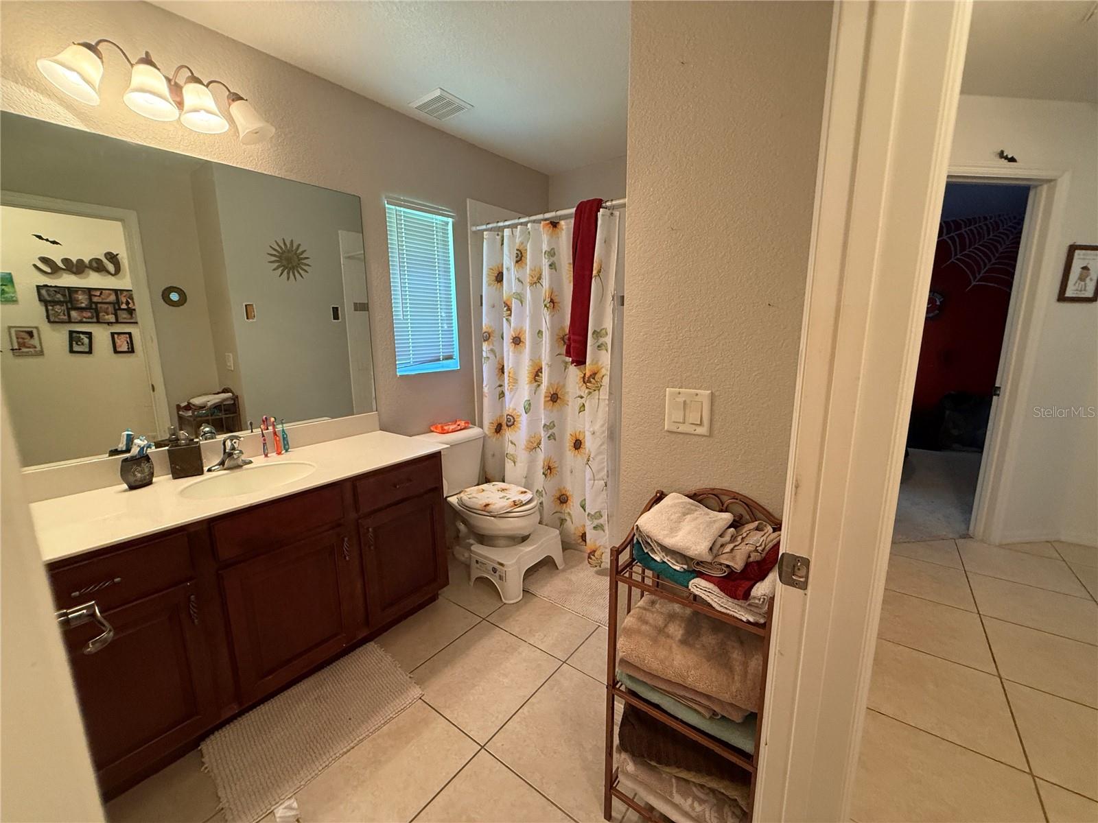 Image 17 of 31 For 4619 Italy Avenue