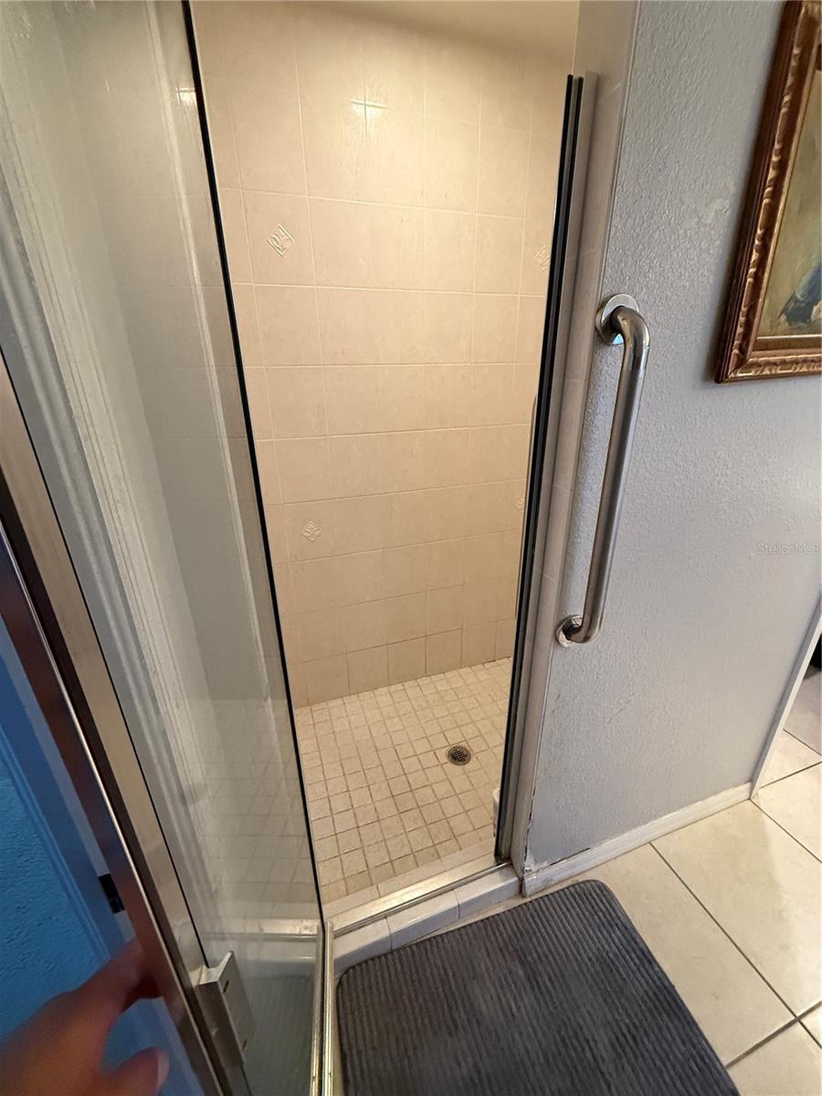 Image 25 of 31 For 4619 Italy Avenue