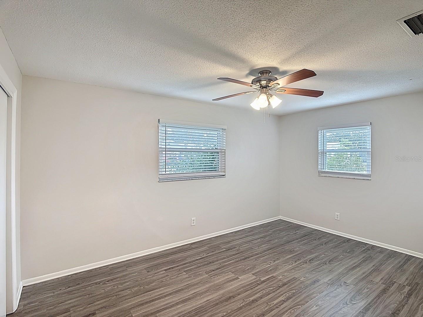 Image 24 of 40 For 11320 Currie Lane